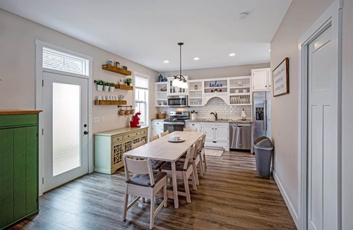 Ottawa Cottage | Skippin` Stones #7