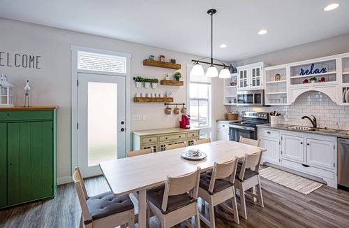 Ottawa Cottage | Skippin` Stones #7