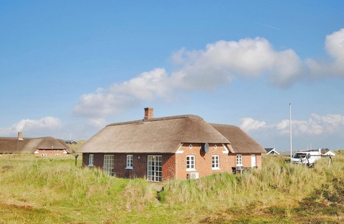 Houvig Strand House | "Skuli" - 200m from the sea by Interhome