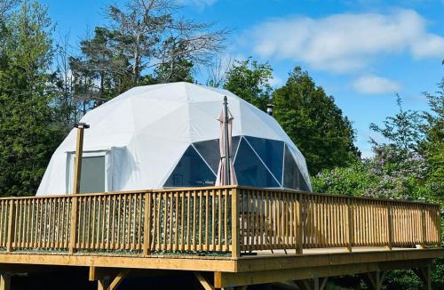 Colebrook Apartment | Sky Geo Dome on the Lake