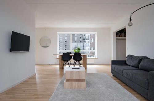 Amager Apartment | Sky High Amager Views