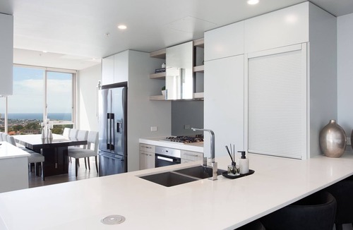 Bondi Junction Apartment | Sky High Panorama, Bondi Junction IH