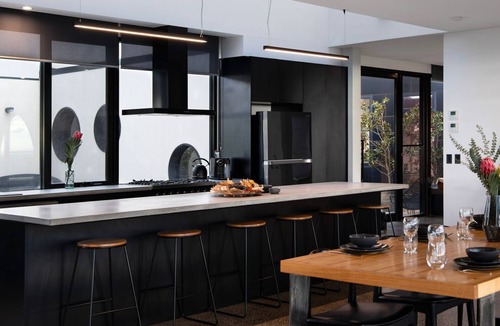 Mount Franklin House | Sky High: stunning, iconic, dramatic