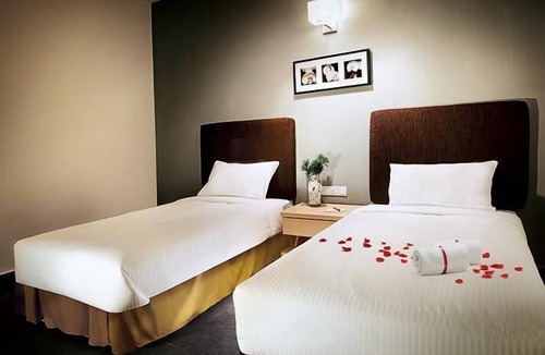 Kampung Pinang Baik Hotel | Sky Hotel Selayang