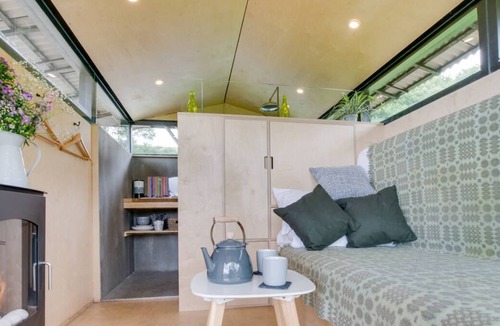 Felinfach Ski Chalet | Sky Hut - Caban y Nen