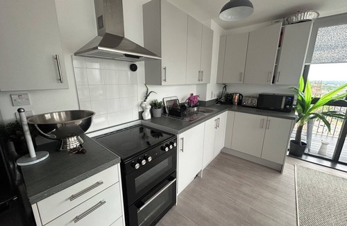 Barking Apartment | Sky Line Apartment