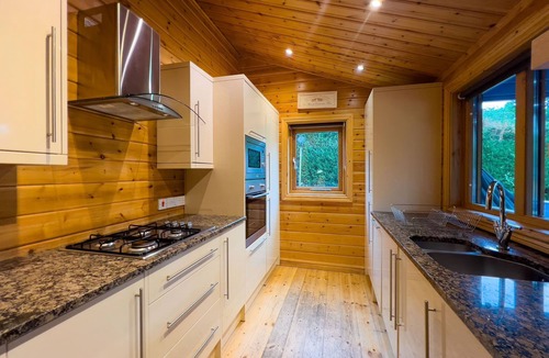 Great Ayton Cabin | Sky Lodge 6 Great Ayton Yorkshire - a lodge that sleeps 6 guests in 3 bedrooms