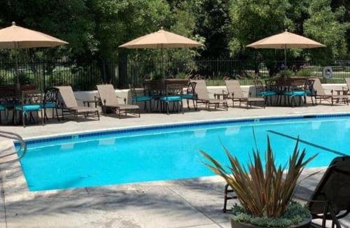 Valencia Apartment | Sky Luxury 2BDRM Suite Deluxe Living Cali
