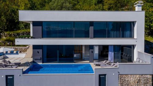 Medveja Villa | Sky Pool VILLA MEDVEJA