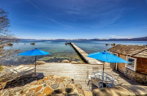 Brockway House | Sky Rocks - Private Beach, Buoy & Pier, HOA Swimming Pool & Tennis