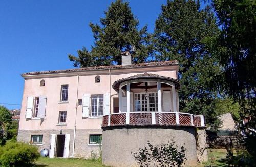Saint-Lizier Villa | Skycircuitvilla - 4 star villa with 8 bedrooms, pool and 3000m2 grounds