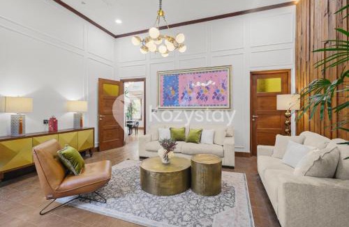 Pasirkaliki Villa | Skye Haus Villa by Kozystay - Dago