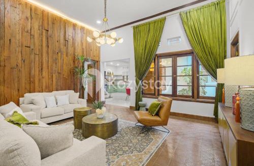 Pasirkaliki Villa | Skye Haus Villa by Kozystay - Dago