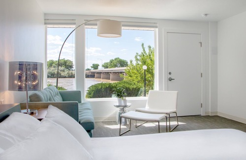 Green River House | Skyfall Guestrooms