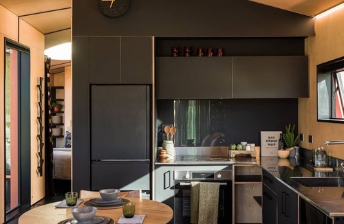 Ben Ohau Cabin | Skylark Cabin – Private Luxury Escape with Hot Tub