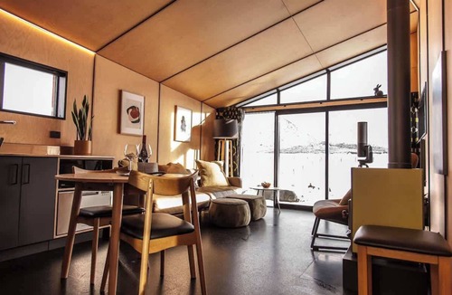 Ben Ohau Cabin | Skylark Cabin – Private Luxury Escape with Hot Tub