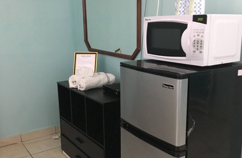 Perry Hotel | Skylark Motel