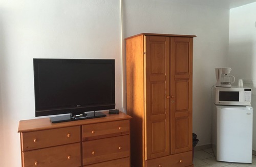 Wildwood Hotel | Skylark Resort Motel