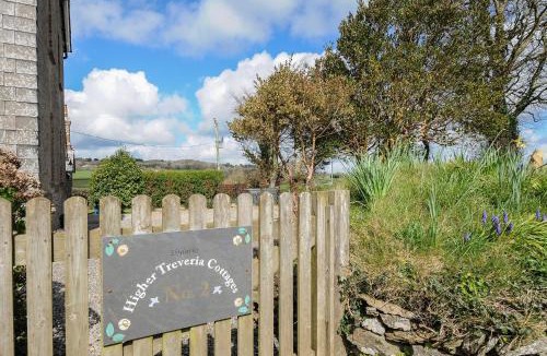 Looe House | Skylarks