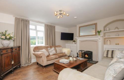 Looe House | Skylarks