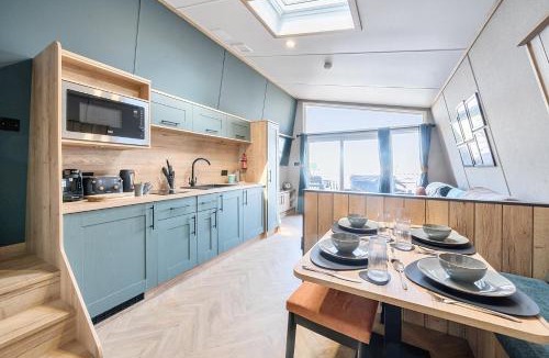 Great Houghton House | Skylight Stargazer - Billing Aquadrome