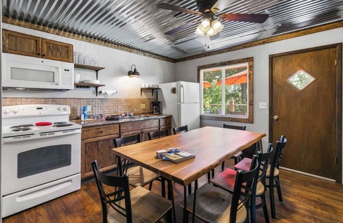 Jenkins Cabin | Skyline Cabin - Lakefront Table Rock Lake