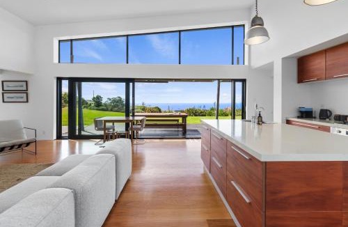 Whangateau House | Skyline Lodge - Leigh Coastal Paradise