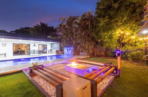 Miami Lakes House | Skyline Lux Villa w/Pool 4/3