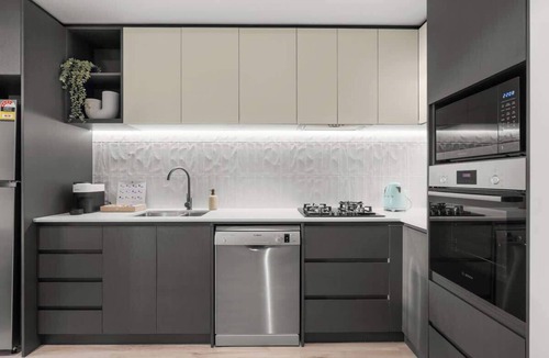 Adelaide Central Business District Apartment | Skyline Luxe Apartment | Adelaide CBD Escape