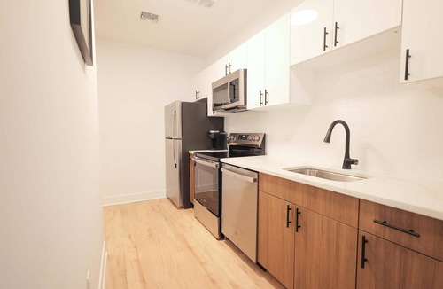 Stamford Apartment | Skyline Luxe Haven Studio - Easy Access to NYC