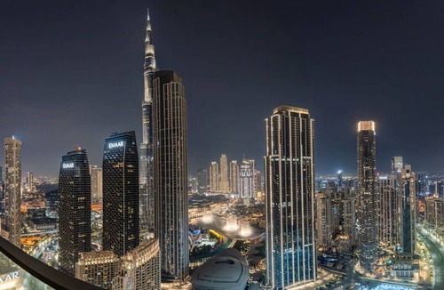 Downtown Dubai Apartment | Skyline Majestic 4BR | Burj & Fountain Views | PS5