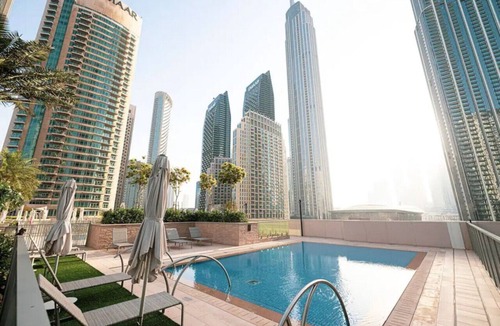 Downtown Dubai Apartment | Skyline Majestic 4BR | Burj & Fountain Views | PS5