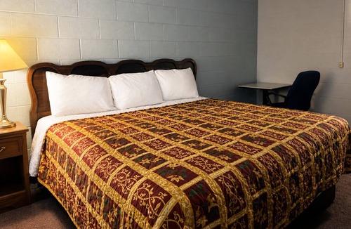 Bartlesville Hotel | Skyline Motel Bartlesville Hwy 75
