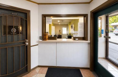 Bartlesville Hotel | Skyline Motel Bartlesville Hwy 75