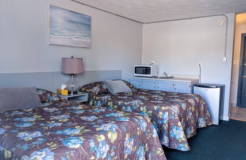 Fredericton Hotel | Skyline Motel & Campus Inn