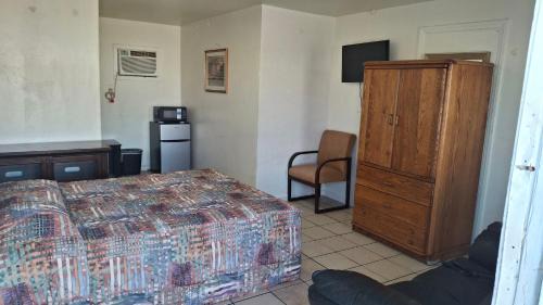 Sunrise Manor Hotel | Skyline Motel
