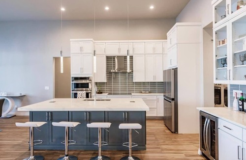 Eight Lakes House | Skyline Paradise Retreat