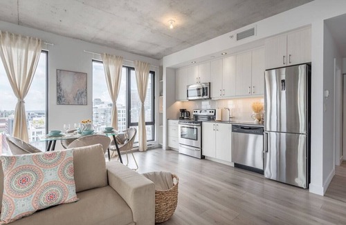 International District Apartment | Skyline Penthouse | 360° Views + Parking