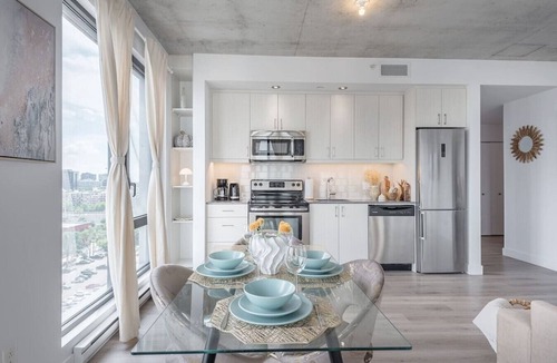 International District Apartment | Skyline Penthouse | 360° Views + Parking