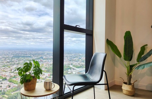 Carlton South Apartment | Skyline Residence 160 Victoria