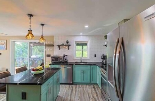 Livingston Manor House | Skyline Retreat /FairHaven