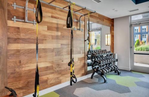 Second Ward Apartment | Skyline Retreat - Free Parking, Pool, Balcony
