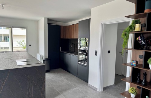 Aiguerelles Apartment | SKYLINE ROOF TOP SPA DE NAGE