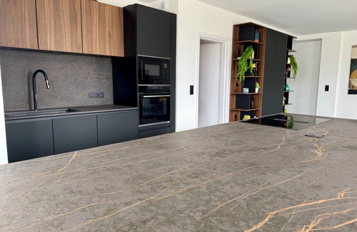 Aiguerelles Apartment | SKYLINE ROOF TOP SPA DE NAGE