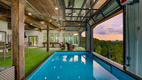 Sevierville House | Skyline Sanctuary by AvantStay