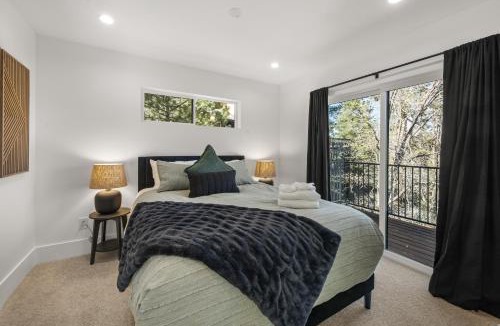 Big Bear Lake House | Skyline Summit Lodge