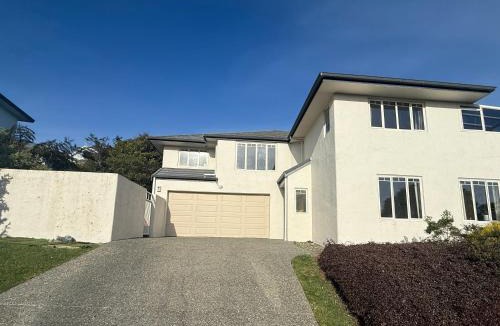 Johnsonville House | Skyline Tramping Entrance