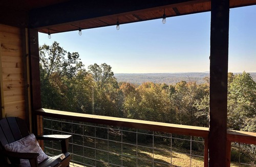 Alto Pass Cabin | Skyline View Cabins - Panoramic Skycapes and Spectacular Vista Views Await YOU!