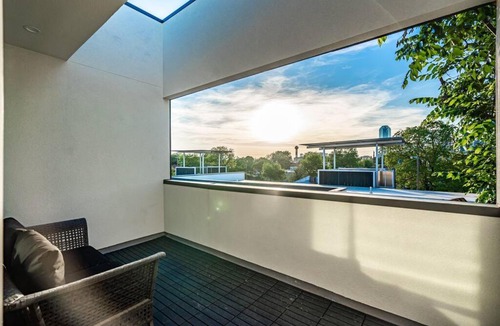 Cedars Villa | Skyline View Luxury 3 story Townhouse