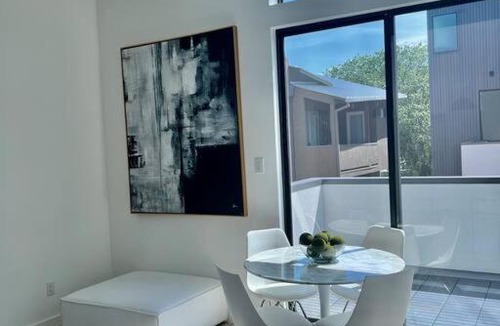 Cedars Villa | Skyline View Luxury 3 story Townhouse